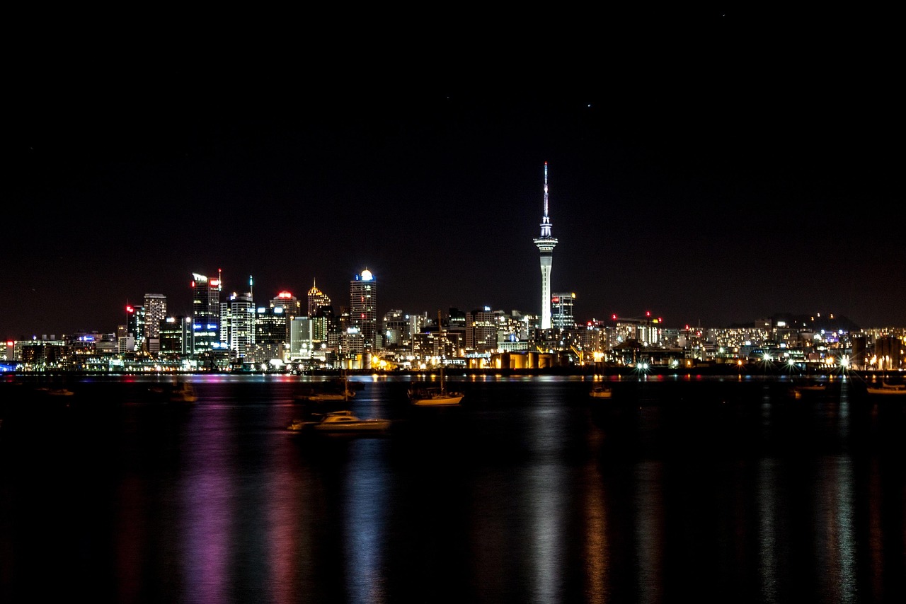 Book flights to New Zealand - Auckland harbor - international airline tickets